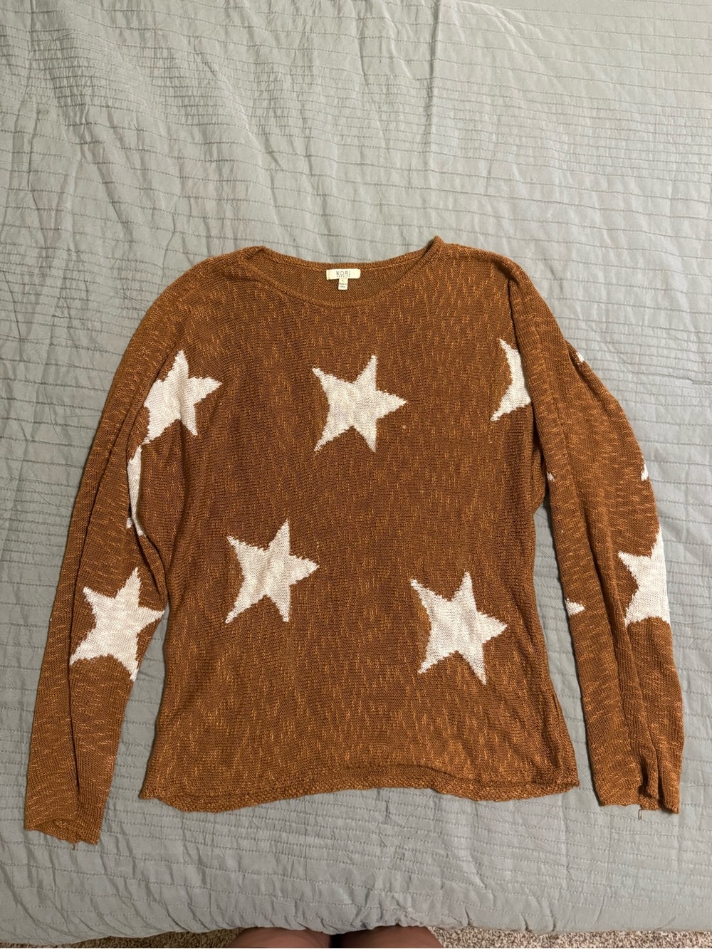 Kori Rust Star Off-the-Shoulder Sweater with White Stars